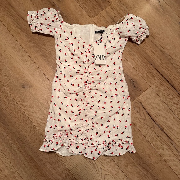 Cherry Mini dress - Picture 4 of 6